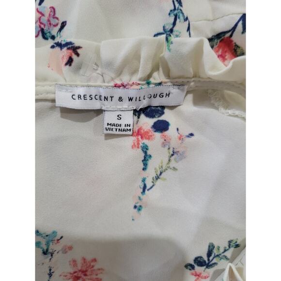 Cresent & Willough Floral Cap Sleeve Tie Neck Blouse Size Small - Picture 6 of 9